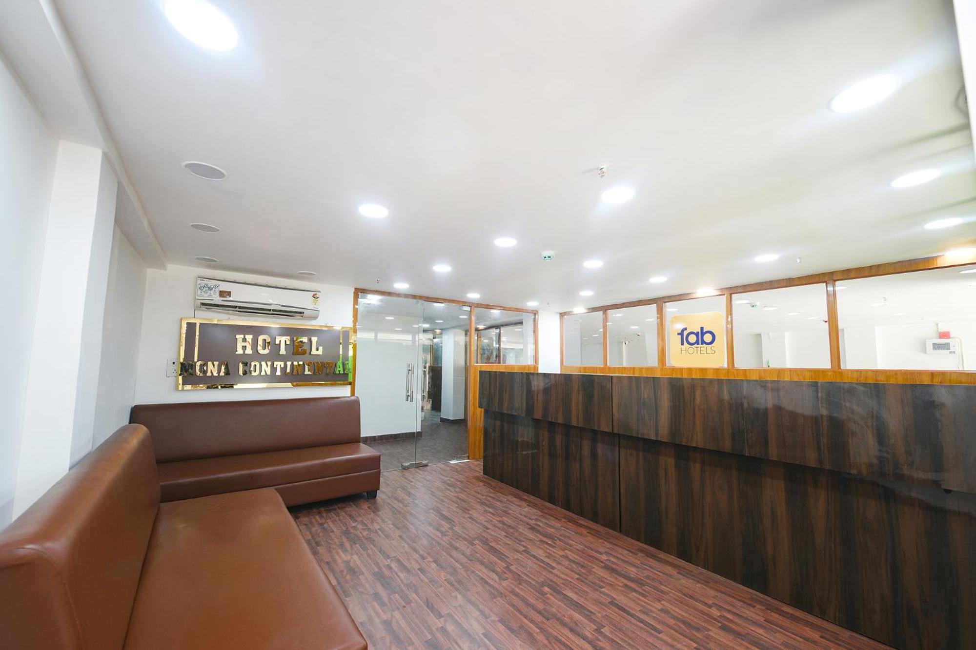Fabhotel Mona Continental - Nr Laxmi Nagar It Hub Neu-Delhi Exterior foto