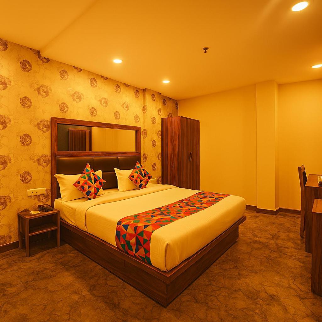 Fabhotel Mona Continental - Nr Laxmi Nagar It Hub Neu-Delhi Exterior foto